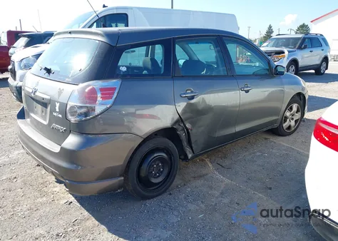 2005 Toyota Matrix Xr z USA, uszkodzony, nr VIN 2T1KR32E15C493824
